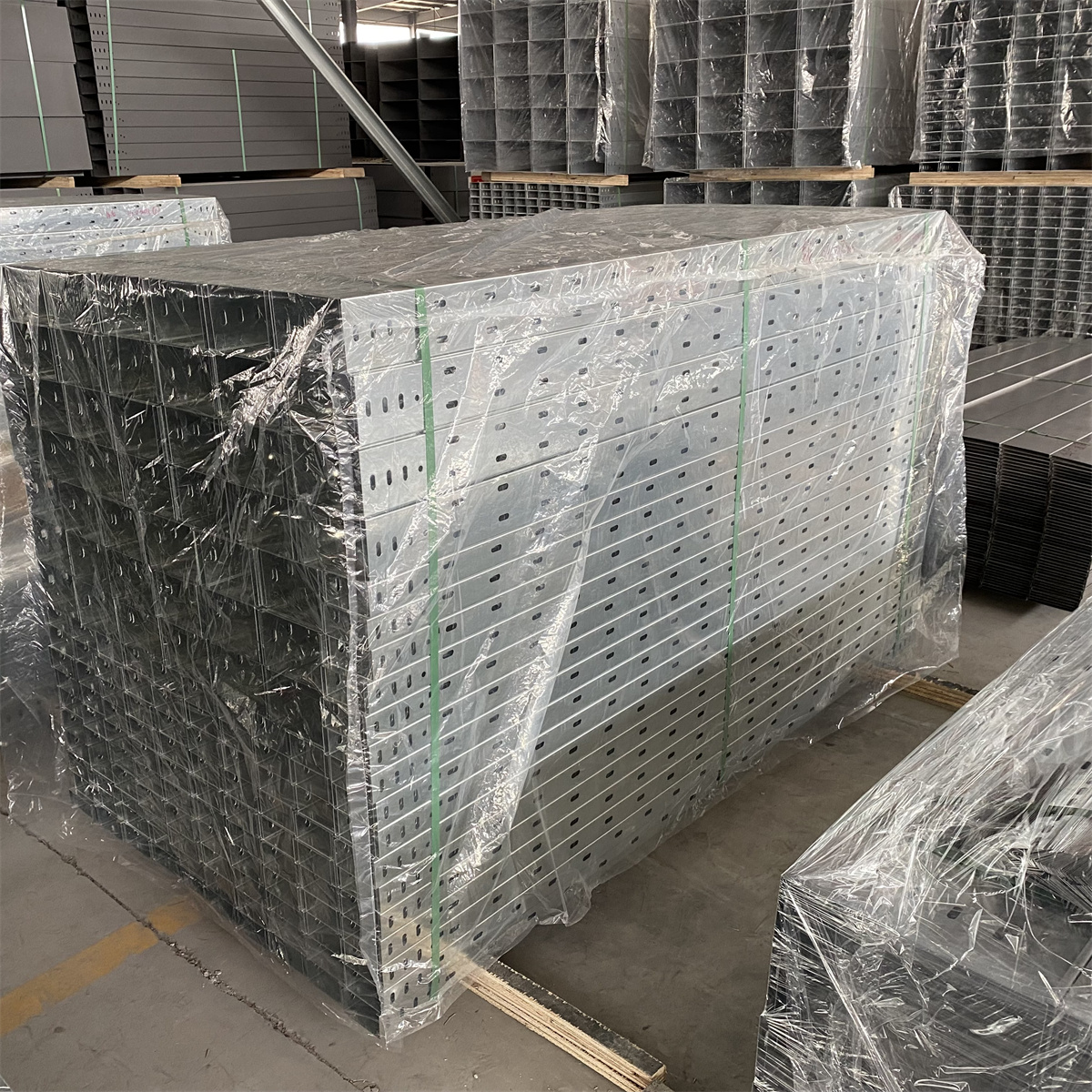 荆州市铝合金电缆桥架节能瓦楞电缆桥架 - 方案